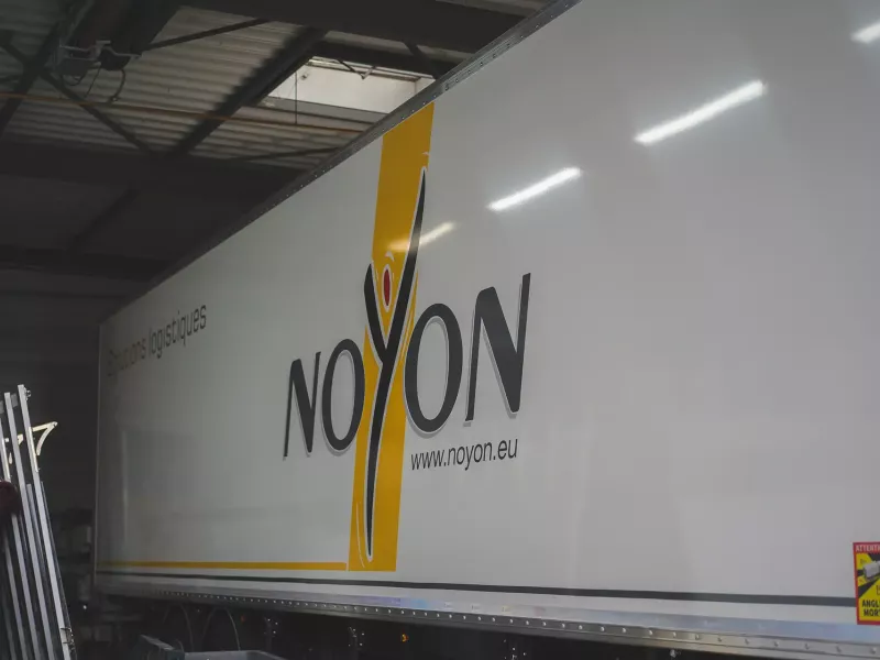 marquage véhicule camion noyon transport