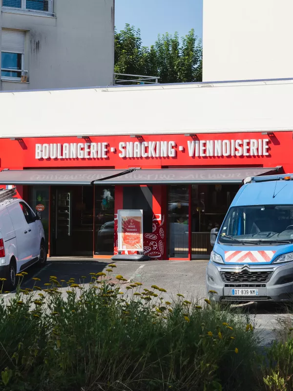 Enseigne lumineuse boulangerie mariatte caen